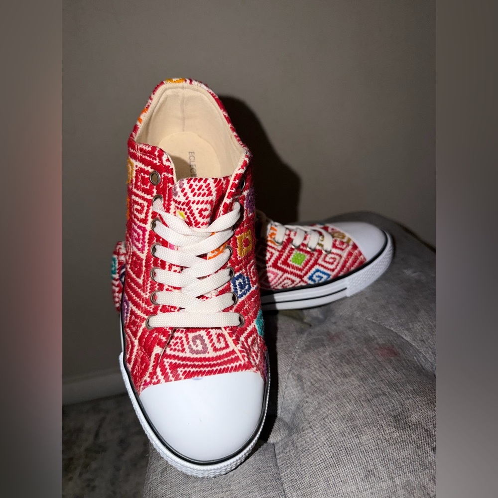 Eclectic Array Vibrant Red Patterned Women's Snea… - image 3